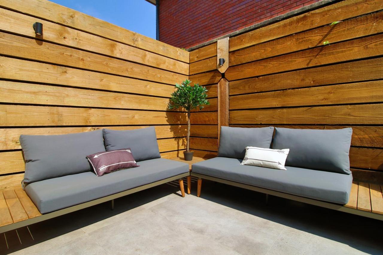 New Spacious 2 Bed Getaway - Private Courtyard! - Underfloor Heating Cardiff Kültér fotó